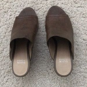 Eileen Fisher Vero Cuoio Classic brown leather mules size 8.5